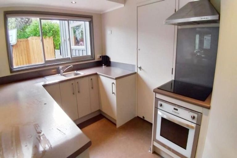 Photo of property in 24 Springtime Crescent, Stanmore Bay, Whangaparaoa, 0932