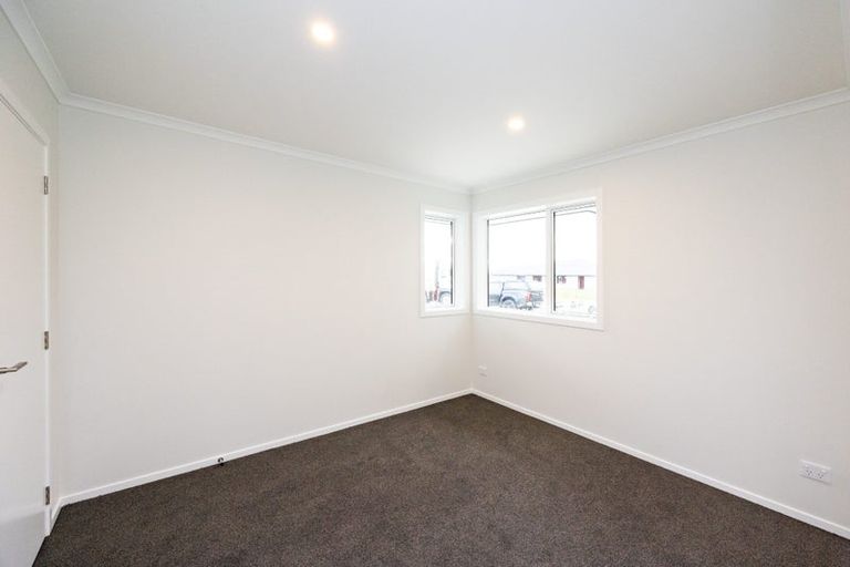 Photo of property in 55 Atlantic Drive, Fitzherbert, Palmerston North, 4410