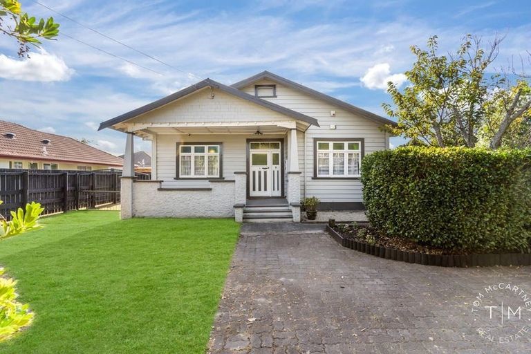Photo of property in 35 Takanini School Road, Takanini, 2112