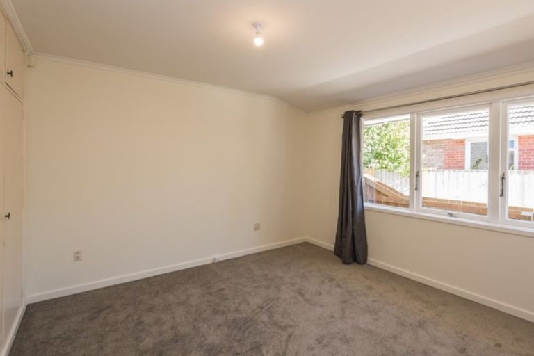 Photo of property in 201 Memorial Avenue, Burnside, Christchurch, 8053
