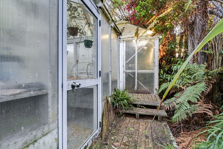 Photo of property in 17 Aquarius Drive, Kawaha Point, Rotorua, 3010