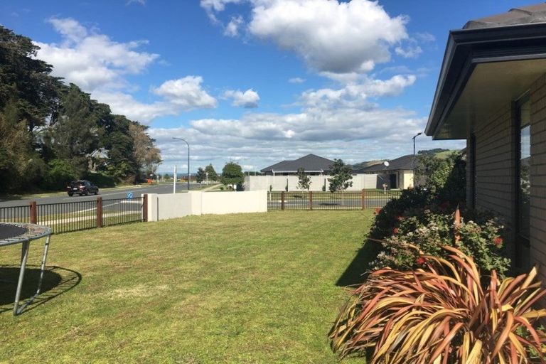 Photo of property in 182 Doncaster Drive, Papamoa Beach, Papamoa, 3118