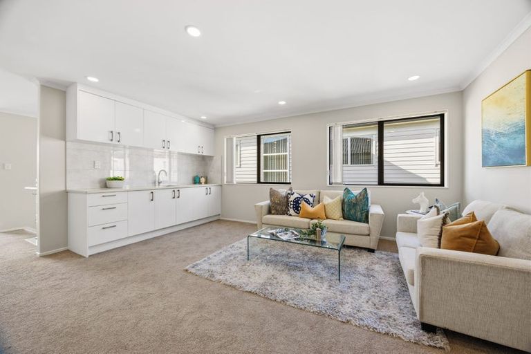 Photo of property in 10 Ballinabreen Road, Flat Bush, Auckland, 2019