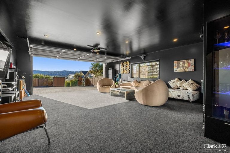 Photo of property in 131 Endeavour Drive, Whitby, Porirua, 5024