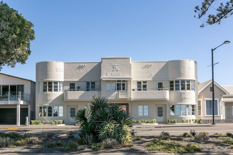 Photo of property in 541b Marine Parade, Napier South, Napier, 4110