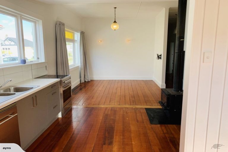 Photo of property in 9 Kinross White Street, Napier South, Napier, 4110