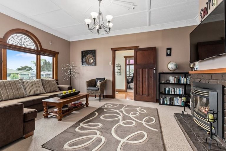 Photo of property in 69 Studholme Street, Morrinsville, 3300