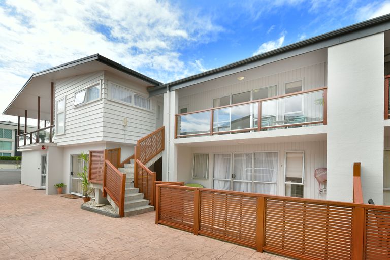 Photo of property in 2/416 Hibiscus Coast Highway, Orewa, 0931