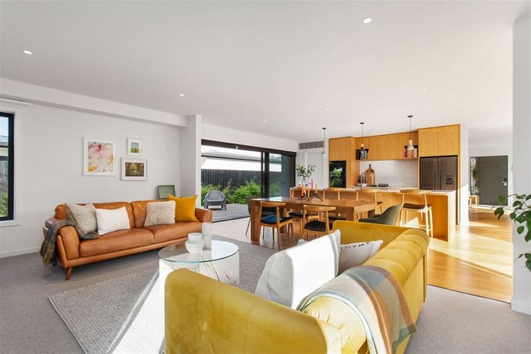 Photo of property in 86 Wairakei Road, Bryndwr, Christchurch, 8052