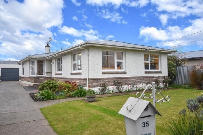 Photo of property in 35 Eden Street, Mosgiel, 9024