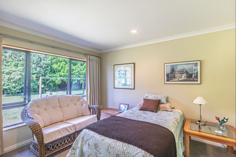 Photo of property in 40 Manakau Heights Drive, Manakau, Otaki, 5583