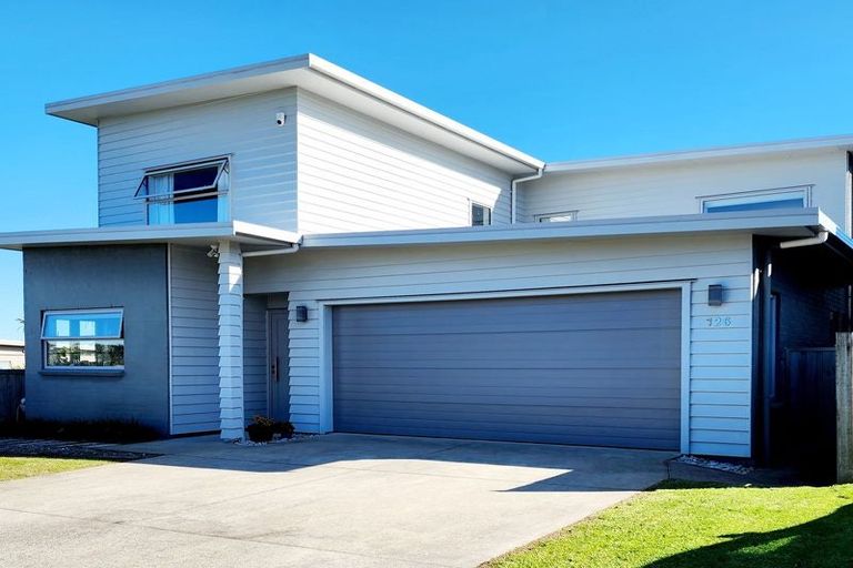 Photo of property in 126 Maire Road, Orewa, 0931