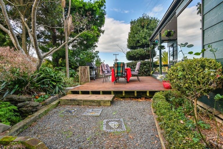 Photo of property in 68 Nilgiri Road, Poraiti, Napier, 4182