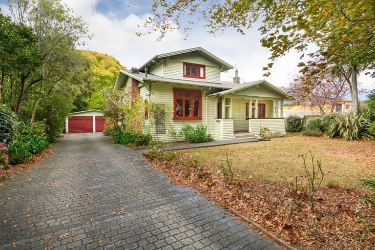 Photo of property in 37 Batt Street, West End, Palmerston North, 4410