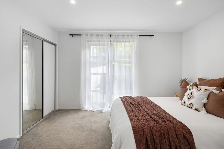 Photo of property in 12 Maurice Knowles Lane, Cashmere, Christchurch, 8022