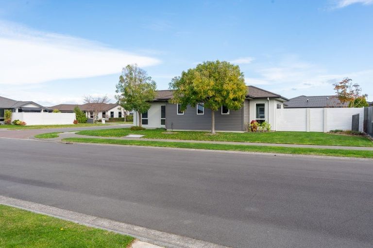 Photo of property in 29 Aoraki Road, Poraiti, Napier, 4112