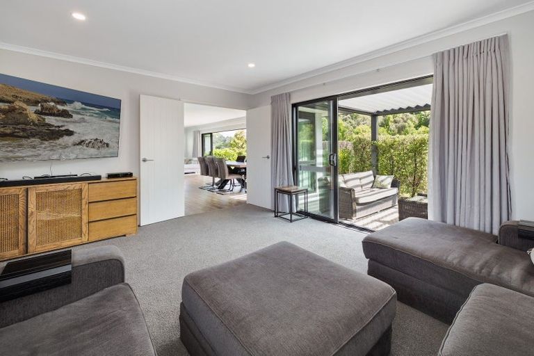 Photo of property in 84 Pakanga Grove, Pyes Pa, Tauranga, 3112