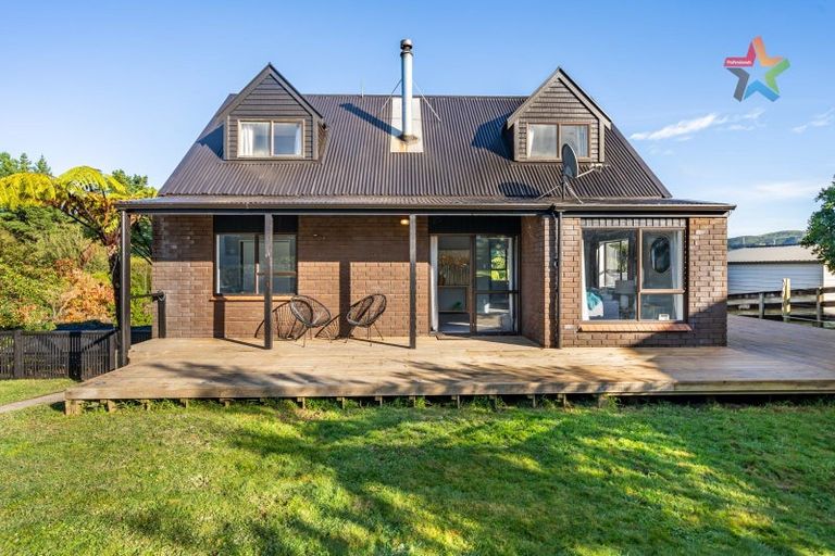 Photo of property in 191 Holborn Drive, Stokes Valley, Lower Hutt, 5019