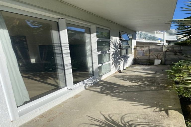Photo of property in 10/10 Blomfield Spa, Takapuna, Auckland, 0622