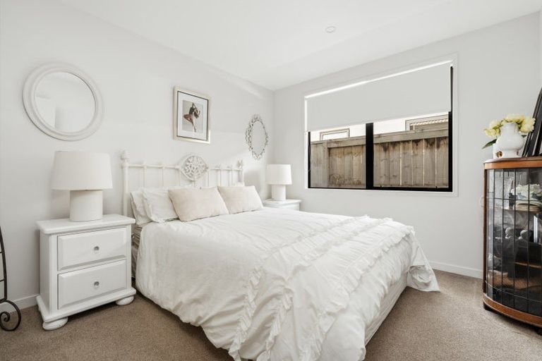 Photo of property in 18 Hugo Way, Papamoa Beach, Papamoa, 3118