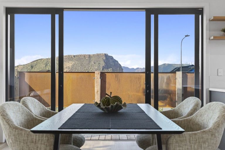 Photo of property in 8 Buttercup Street, Wanaka, 9382