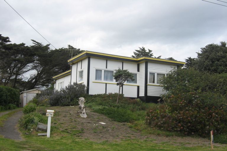 Photo of property in 132 Kahukura Avenue, Waitarere Beach, Levin, 5510