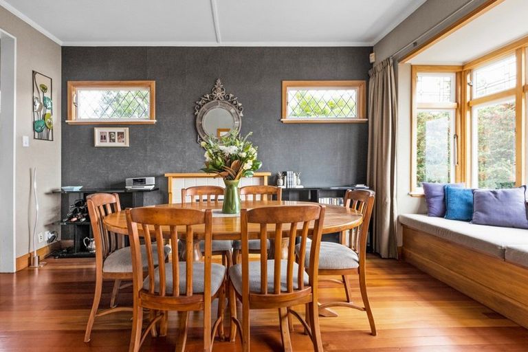 Photo of property in 14 George Street, Hospital Hill, Napier, 4110