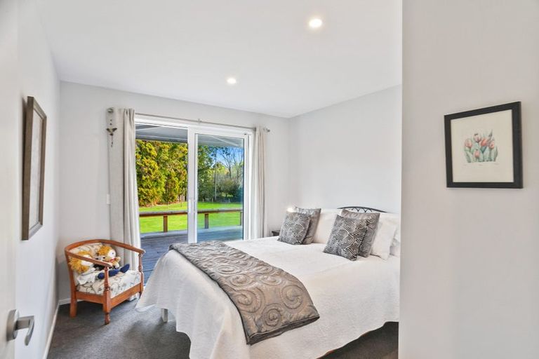 Photo of property in 76 Riddell Road, Kerikeri, 0230