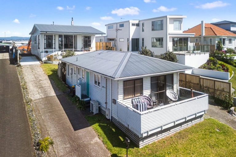 Photo of property in 68b Oceanview Road, Mount Maunganui, 3116