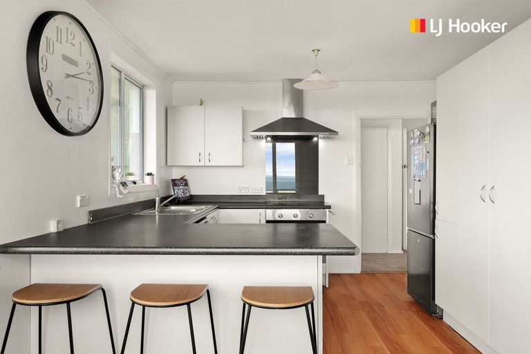 Photo of property in 165 Easther Crescent, Kew, Dunedin, 9012