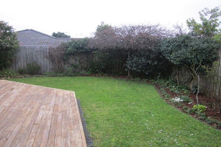 Photo of property in 128 Kilkenny Drive, East Tamaki Heights, Auckland, 2016