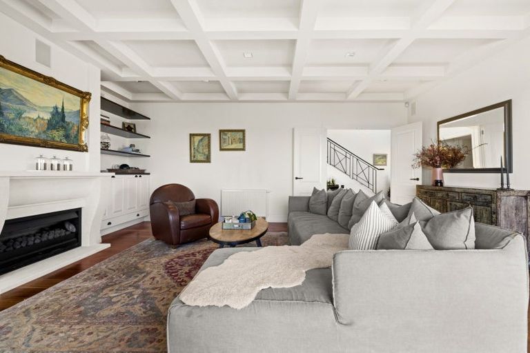 Photo of property in 8 Elizabeth Road, Bluff Hill, Napier, 4110