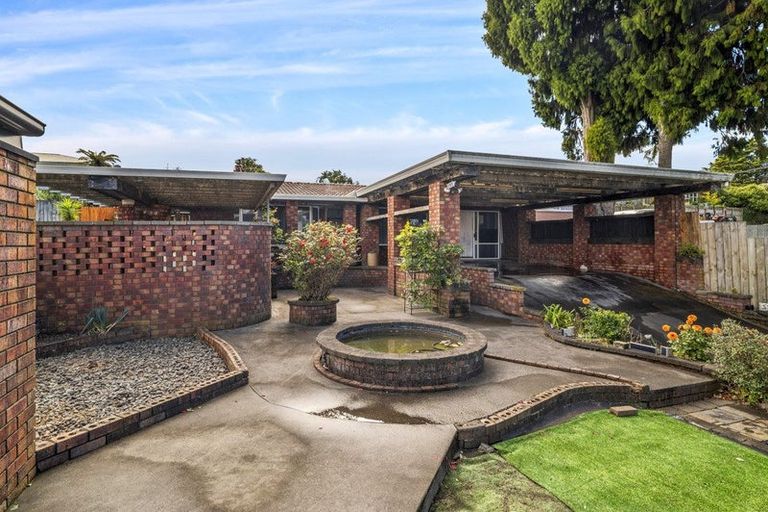 Photo of property in 100a Kawaha Point Road, Kawaha Point, Rotorua, 3010