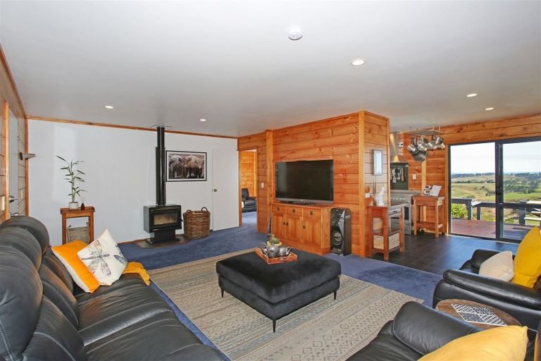 Photo of property in 166 Cooper Road, Pollok, Waiuku, 2684