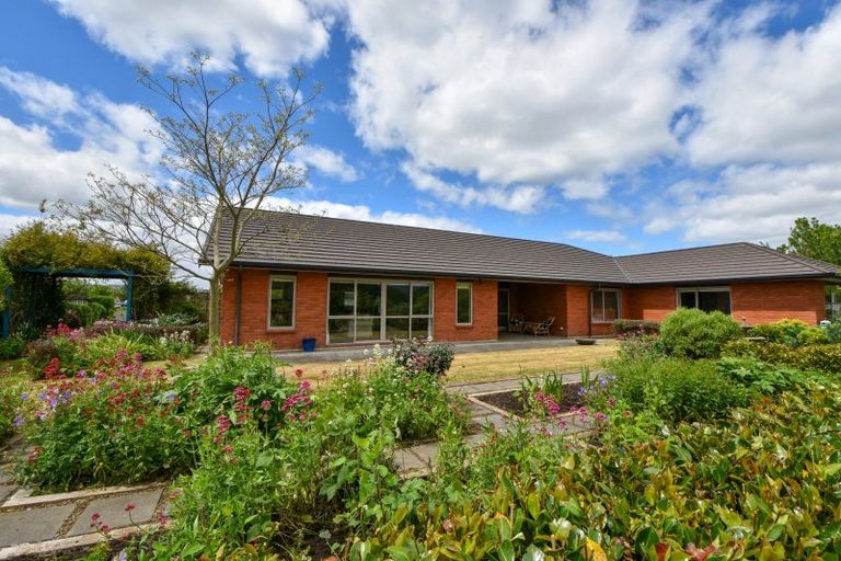 Photo of property in 17 Carrington Drive, Carterton, 5713