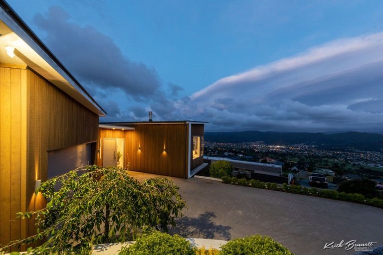 Photo of property in 6 Winifred Way, Belmont, Lower Hutt, 5010