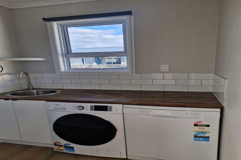 Photo of property in 3 Kings Drive, Levin, 5510