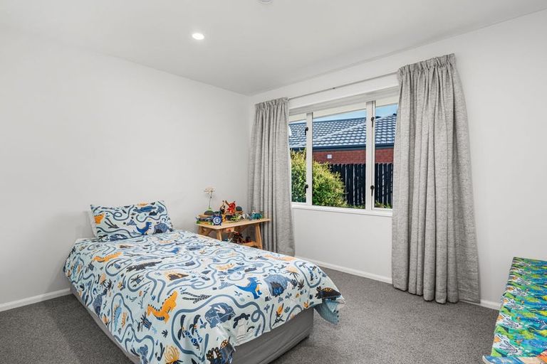 Photo of property in 35 Durrell Way, Rolleston, 7614