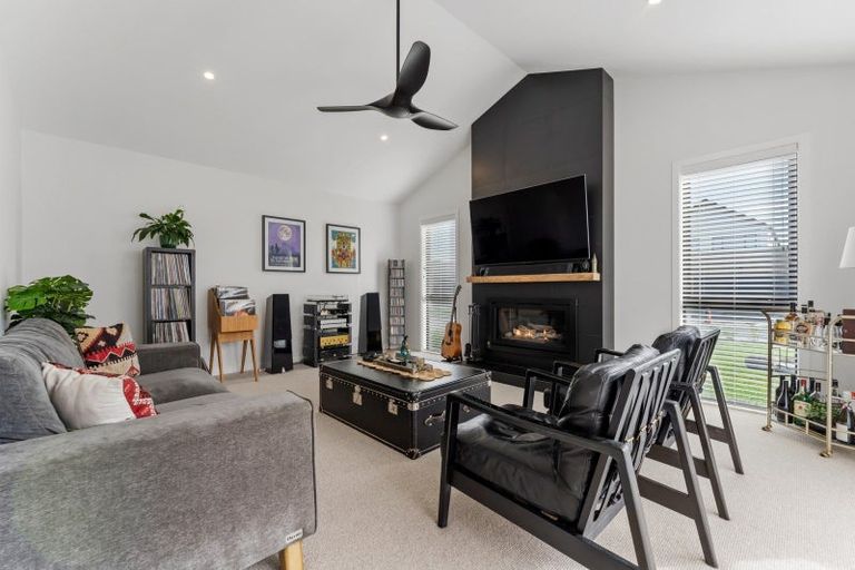 Photo of property in 8 Tiaki Lane, Matakana, 0985