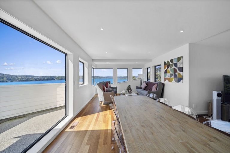 Photo of property in 4 Robieson Lane, Roseneath, Wellington, 6011