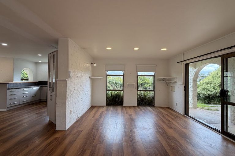 Photo of property in 2 Fallow Street, Browns Bay, Auckland, 0630