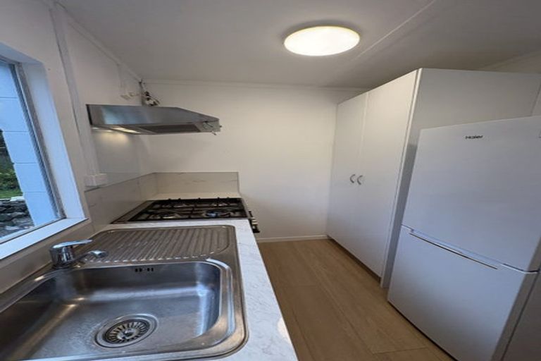 Photo of property in 8 Awaruku Road, Torbay, Auckland, 0630