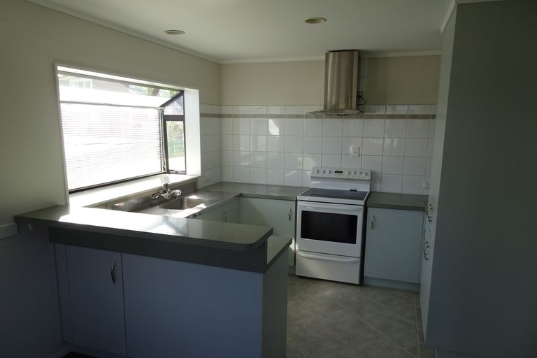 Photo of property in 3a Hawk Place, Selwyn Heights, Rotorua, 3015
