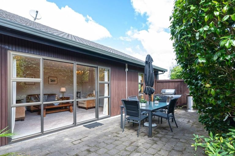 Photo of property in 5 Pyatt Crescent, Saint Johns, Auckland, 1072