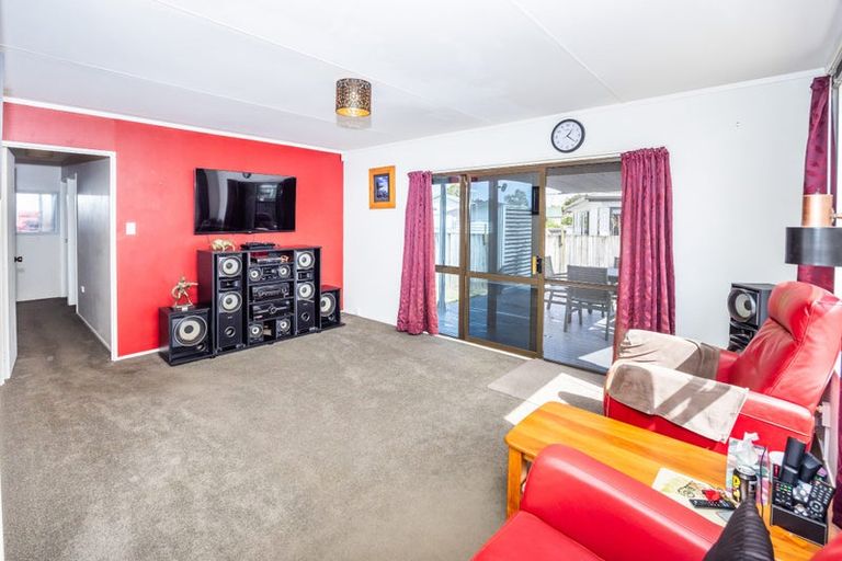 Photo of property in 23d Breckons Avenue, Nawton, Hamilton, 3200