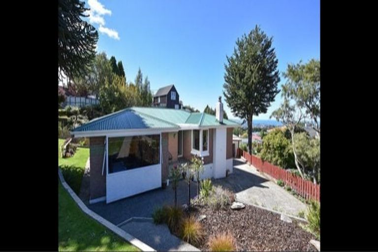 Photo of property in 6 Gilkison Street, Halfway Bush, Dunedin, 9010