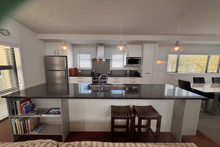 Photo of property in 29 Beach Road, Waikawa, Picton, 7220