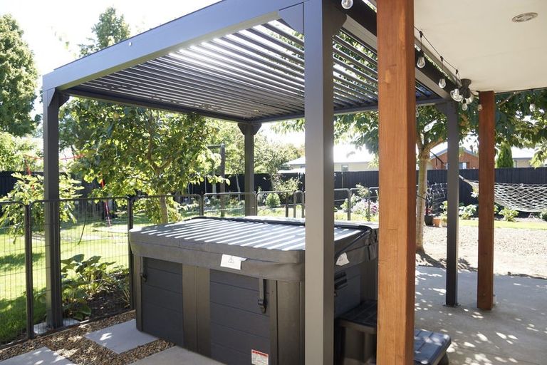 Photo of property in 15 Ormandy Court, Amberley, 7410