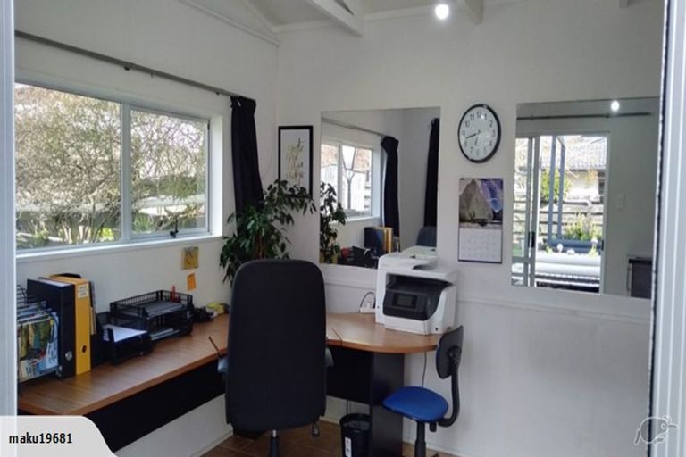 Photo of property in 3 Spilman Place, Awapuni, Palmerston North, 4412