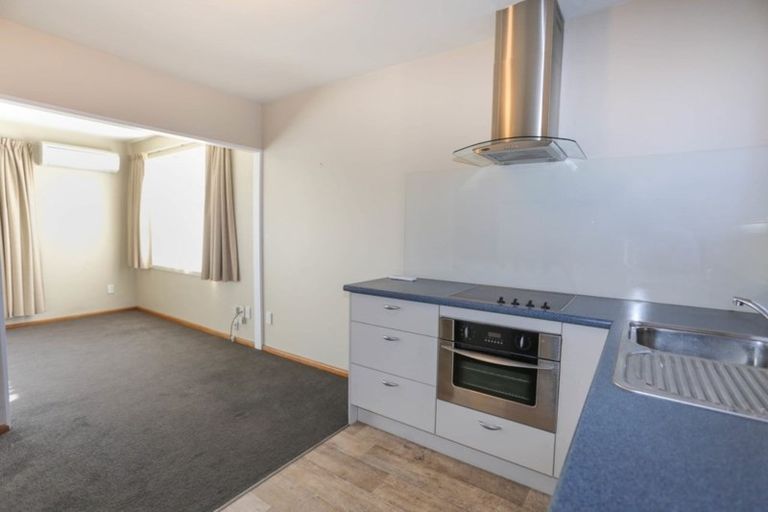 Photo of property in 2/45 Lyndon Street, Riccarton, Christchurch, 8041